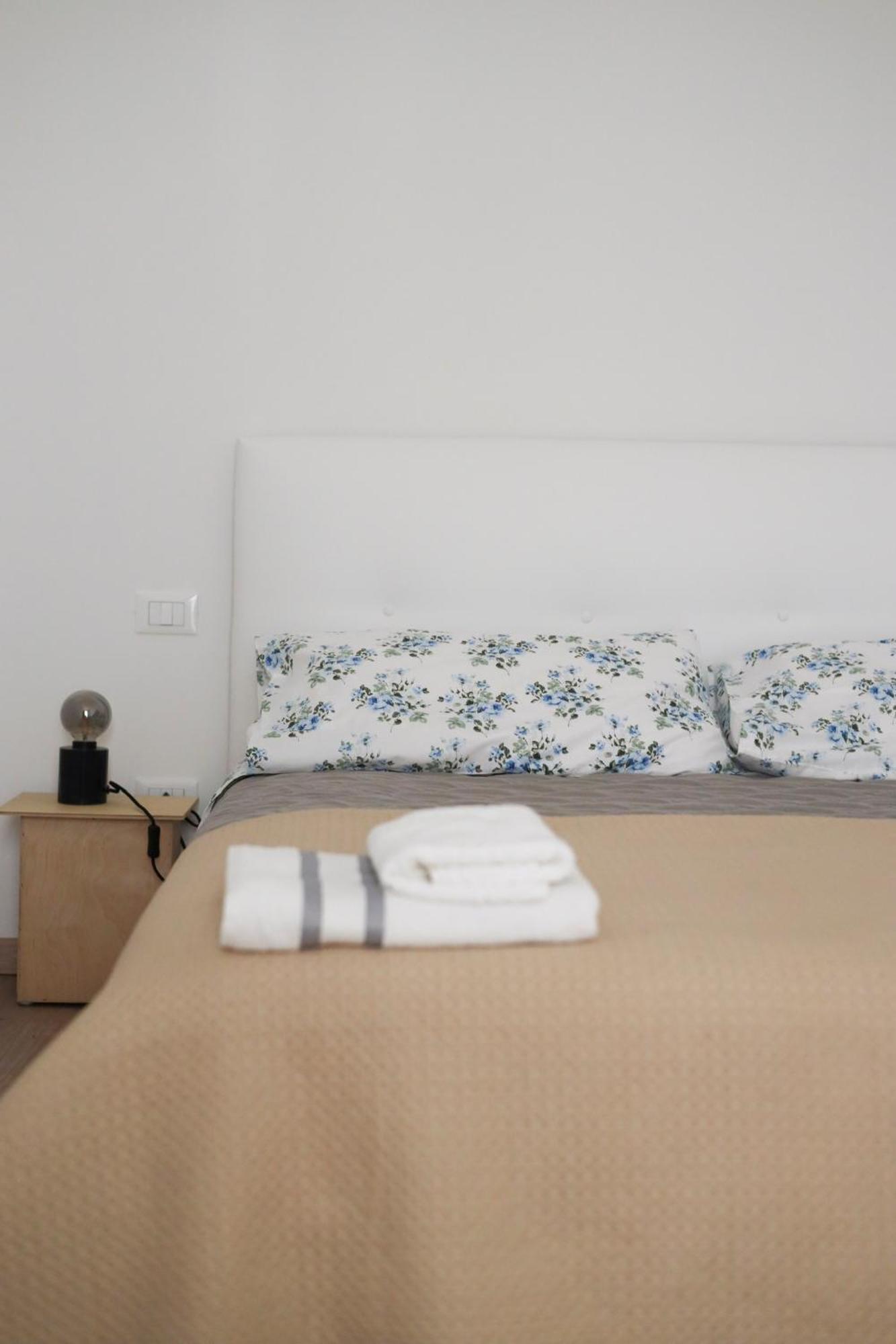 Appartamento Urban Corner House Bologna Esterno foto
